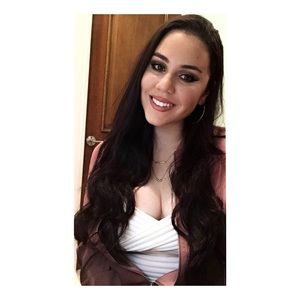 Meet your Posher, Andrea